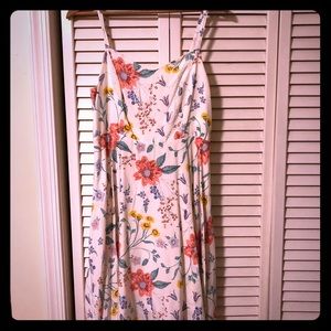 Old Navy floral sundress - never worn! Size Medium